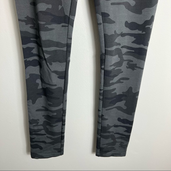 Sanctuary Gray Camo Slim Leg Pull On Pants Jeggings-Size Small - Picture 3 of 8